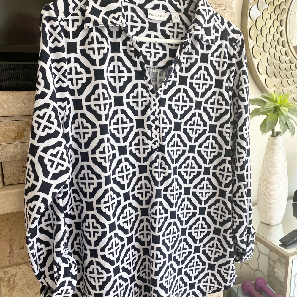 Classic navy and white blouse L